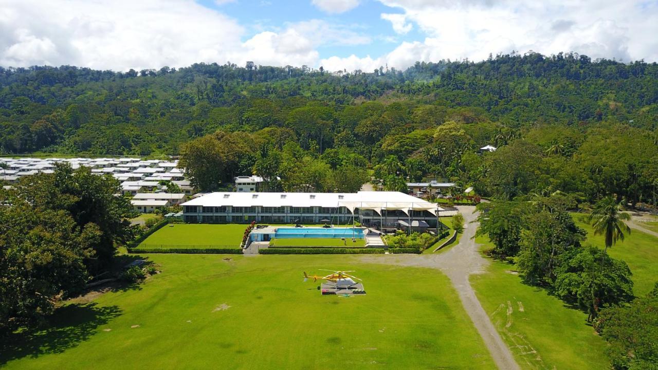 Crossroads Hotel Lae Omili Extérieur photo