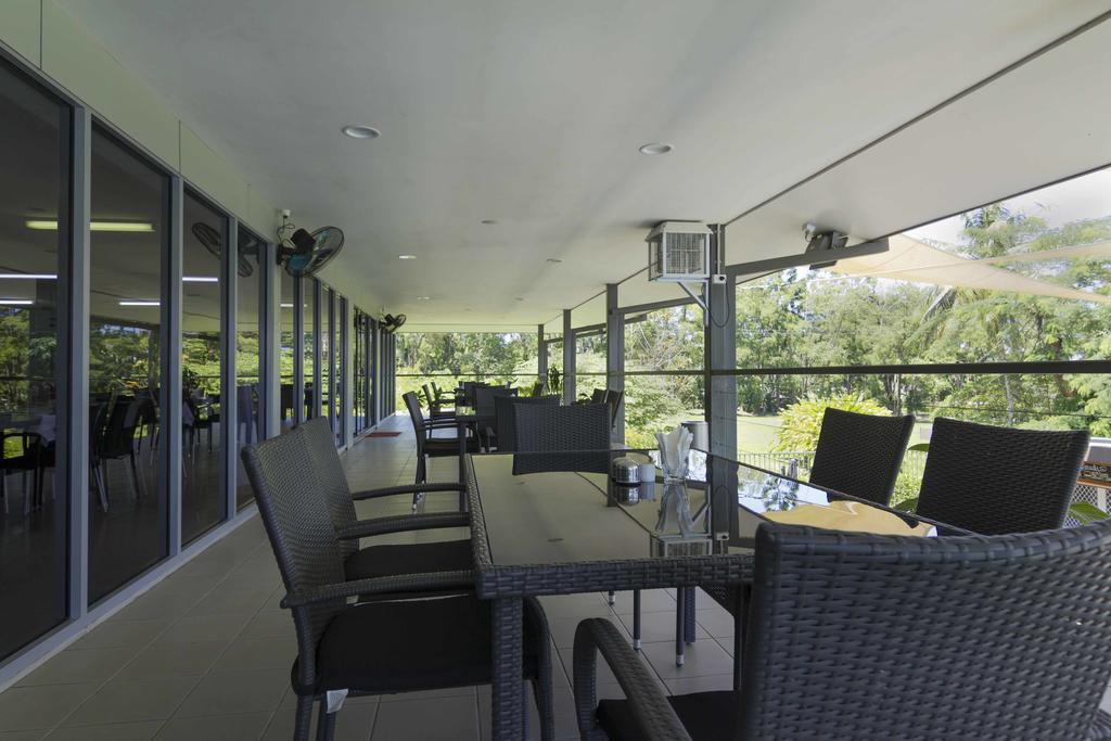 Crossroads Hotel Lae Omili Extérieur photo