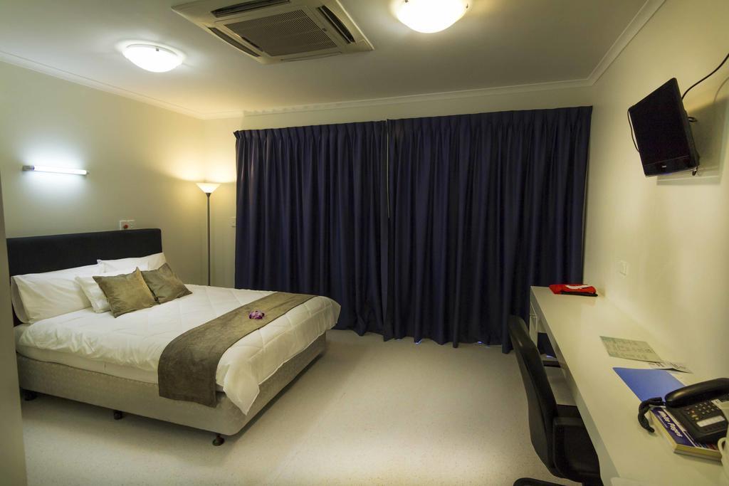 Crossroads Hotel Lae Omili Extérieur photo