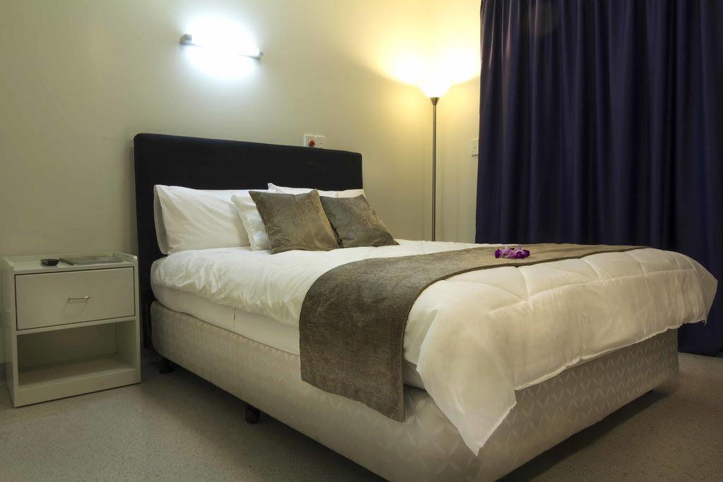 Crossroads Hotel Lae Omili Extérieur photo